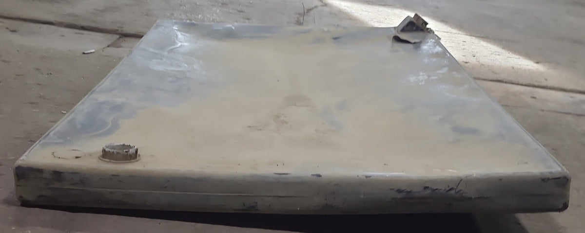 Used Waste/ Grey Water Tank 55 X 36 X 7
