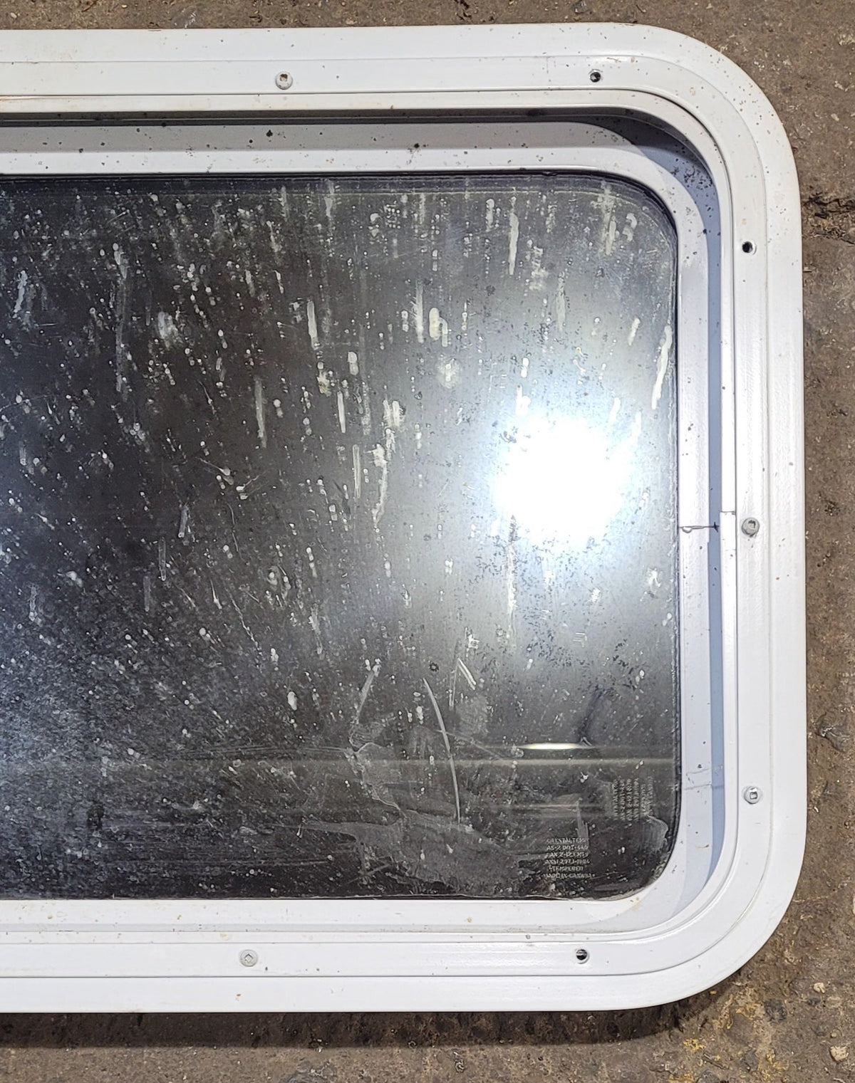 Used White Radius Non Opening Window : 24 W x 16 1/2 H x 1 7/8 D