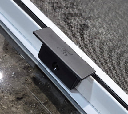Used White Radius Opening Window : 23 1/4 W x 21 1/4 H x 1 3/4 D