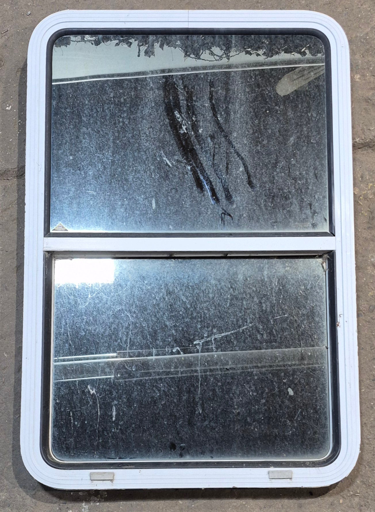 Used White Radius Opening Window : 26 W x 39 1/2 H x 1 7/8 D